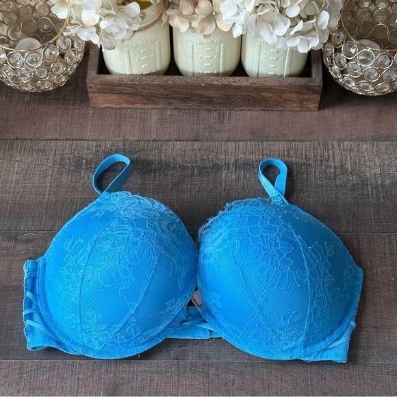 Victoria's Secret Other - Victoria’s Secret Very Sexy Plunge Bra 36D